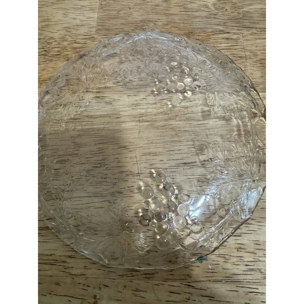 Vintage Clear Glass Serving Plate Embossed Grape Vine Leaf‎ Design